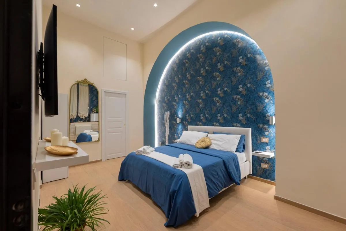 Image 6 of Colosseo Romantic Suite