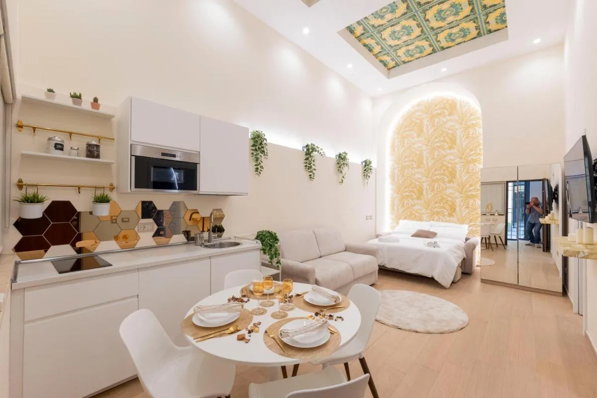 Image 3 of Colosseo Romantic Suite