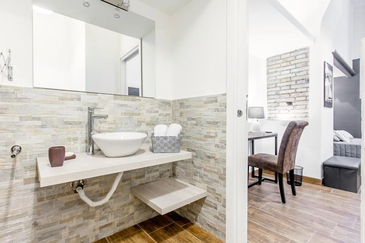 Image 2 of Del Falco Boutique Rooms San Pietro