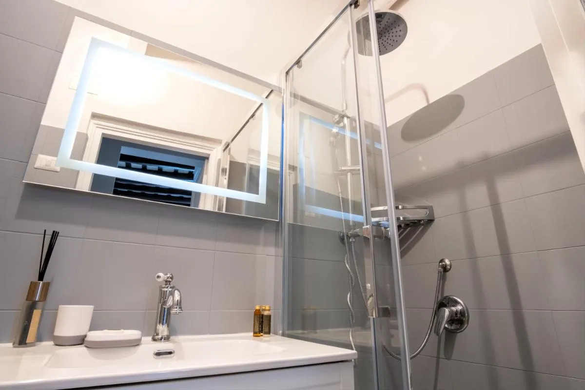 Image 2 of Elegantis Trevi Suite Apartment
