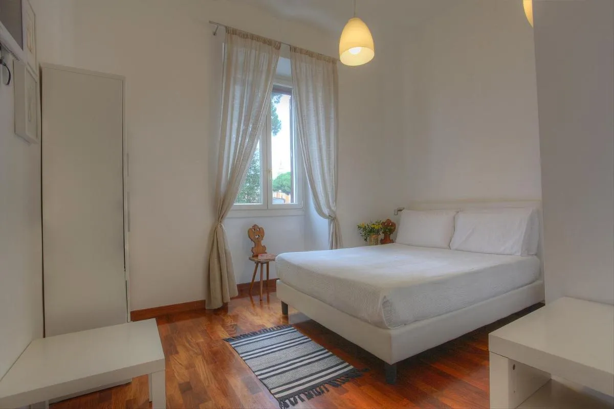 Image 1 of Feliz in Roma B&B