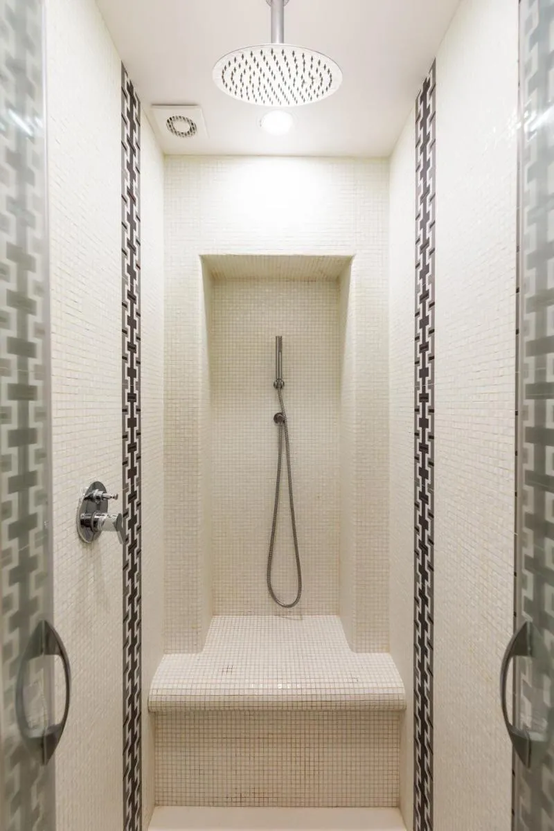 Image 6 of Fiori Suite