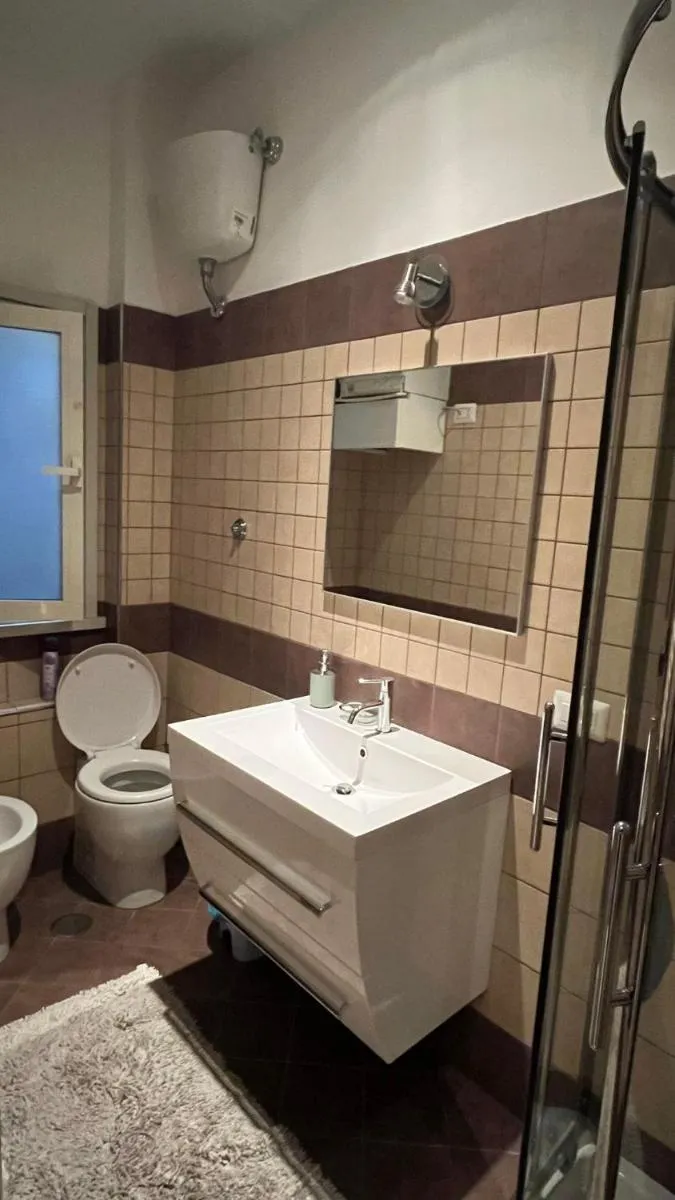Image 6 of Flat Central Rome 75 sqm Sleeps 4 Popehs