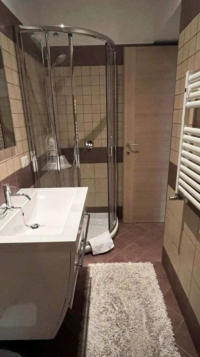Image 3 of Flat Central Rome 75 sqm Sleeps 4 Popehs