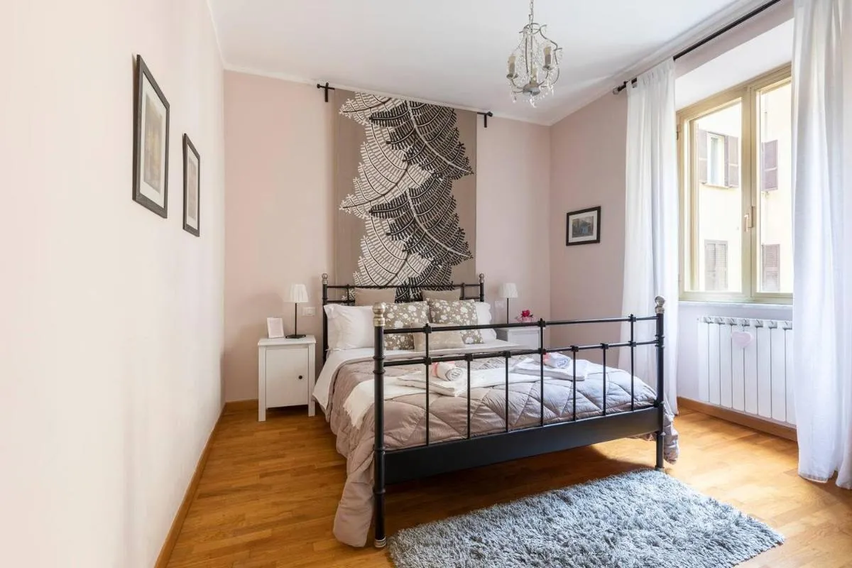 Image 6 of Florje House