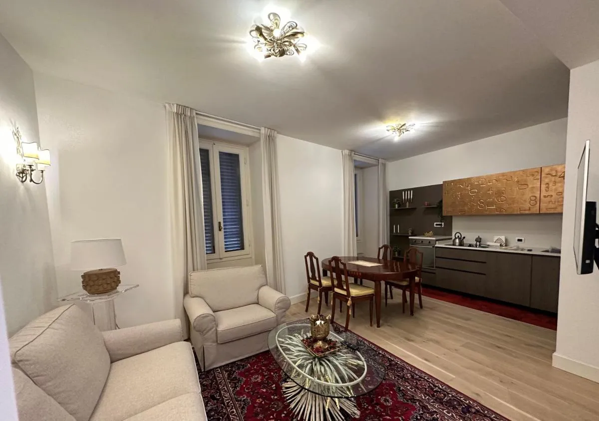 Image 3 of Gio Luxury Home