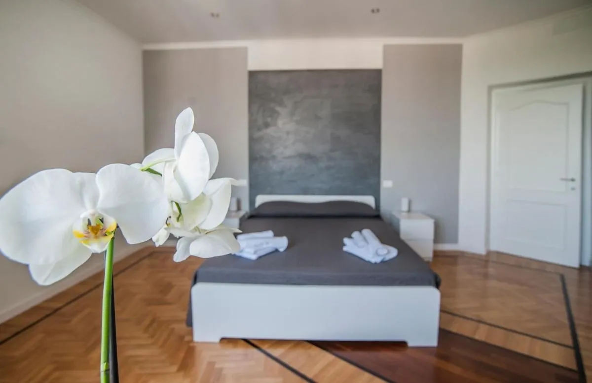Image 1 of Guest House Vignola