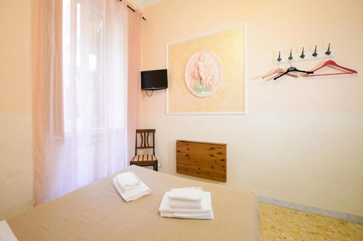 Image 2 of GuestHouse o Affittacamere Magenta Baylon Suite