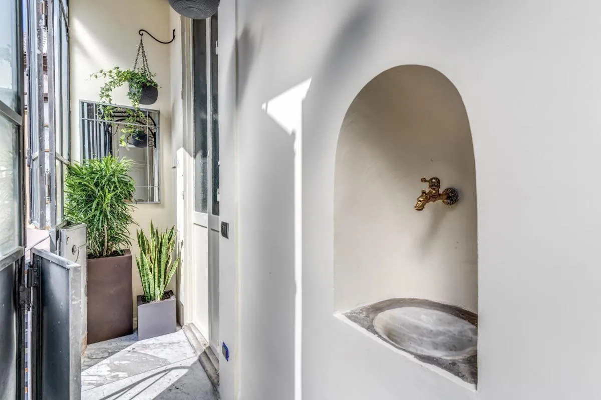 Image 2 of Heritage Miracle Suite