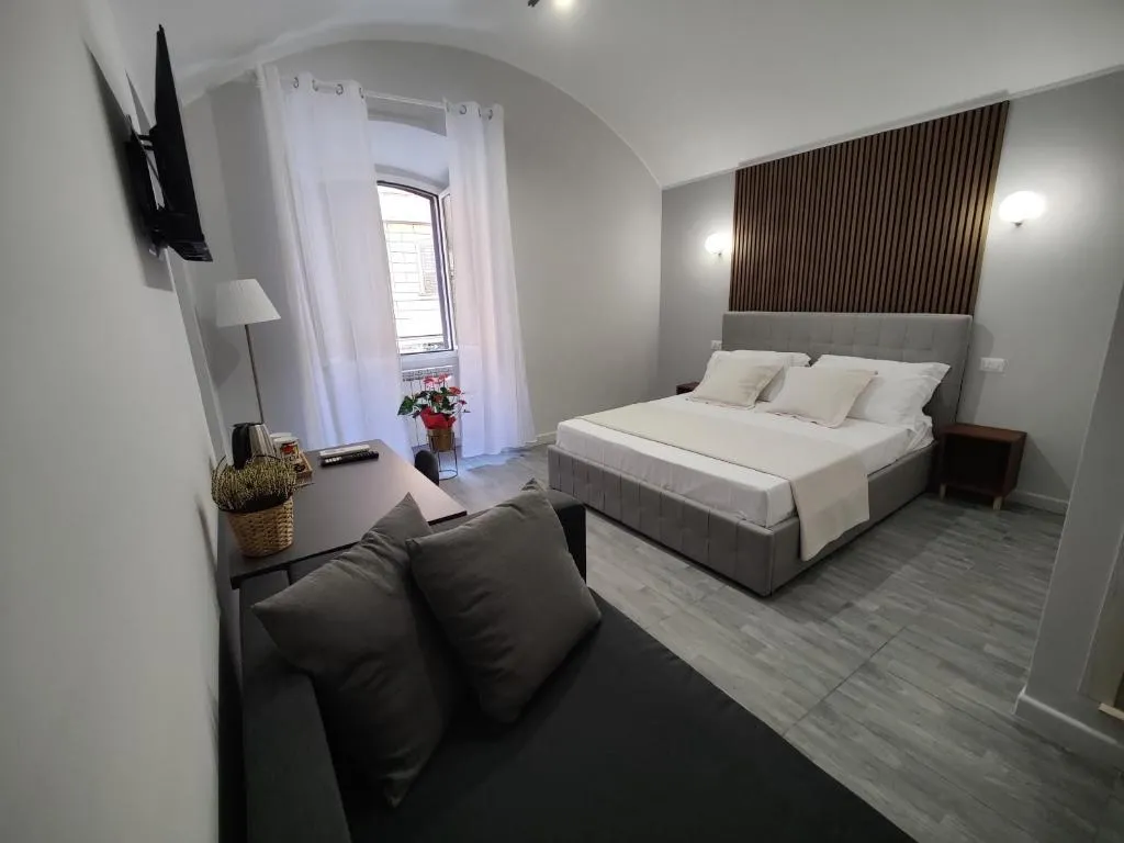 Image of Holiday 168