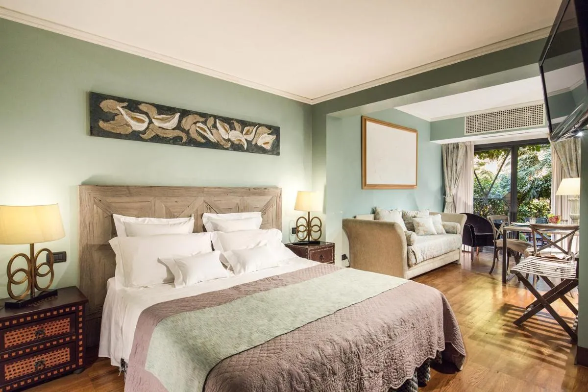 Image 1 of Hotel Villa Linneo