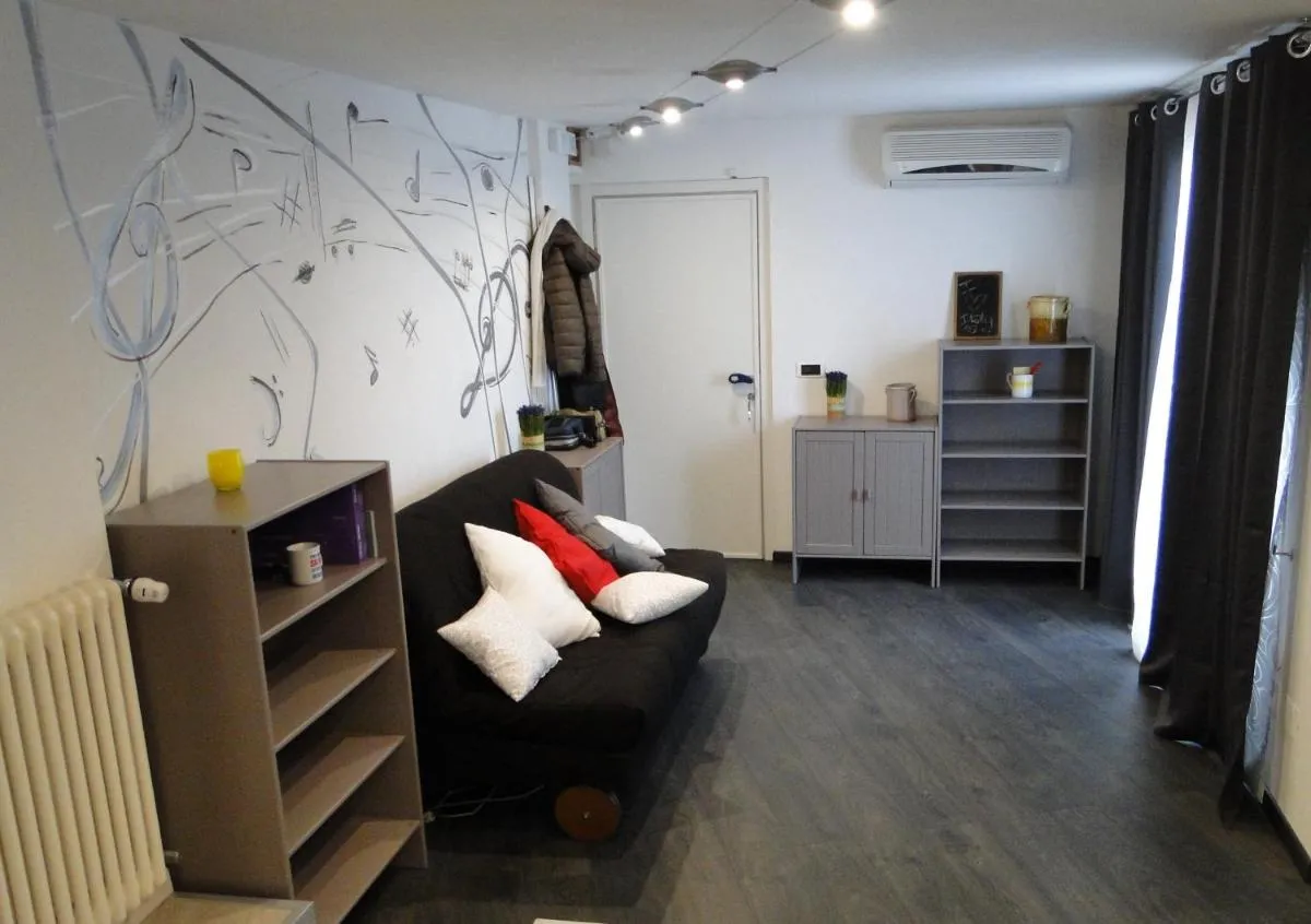 Image 4 of Jazz Style Home