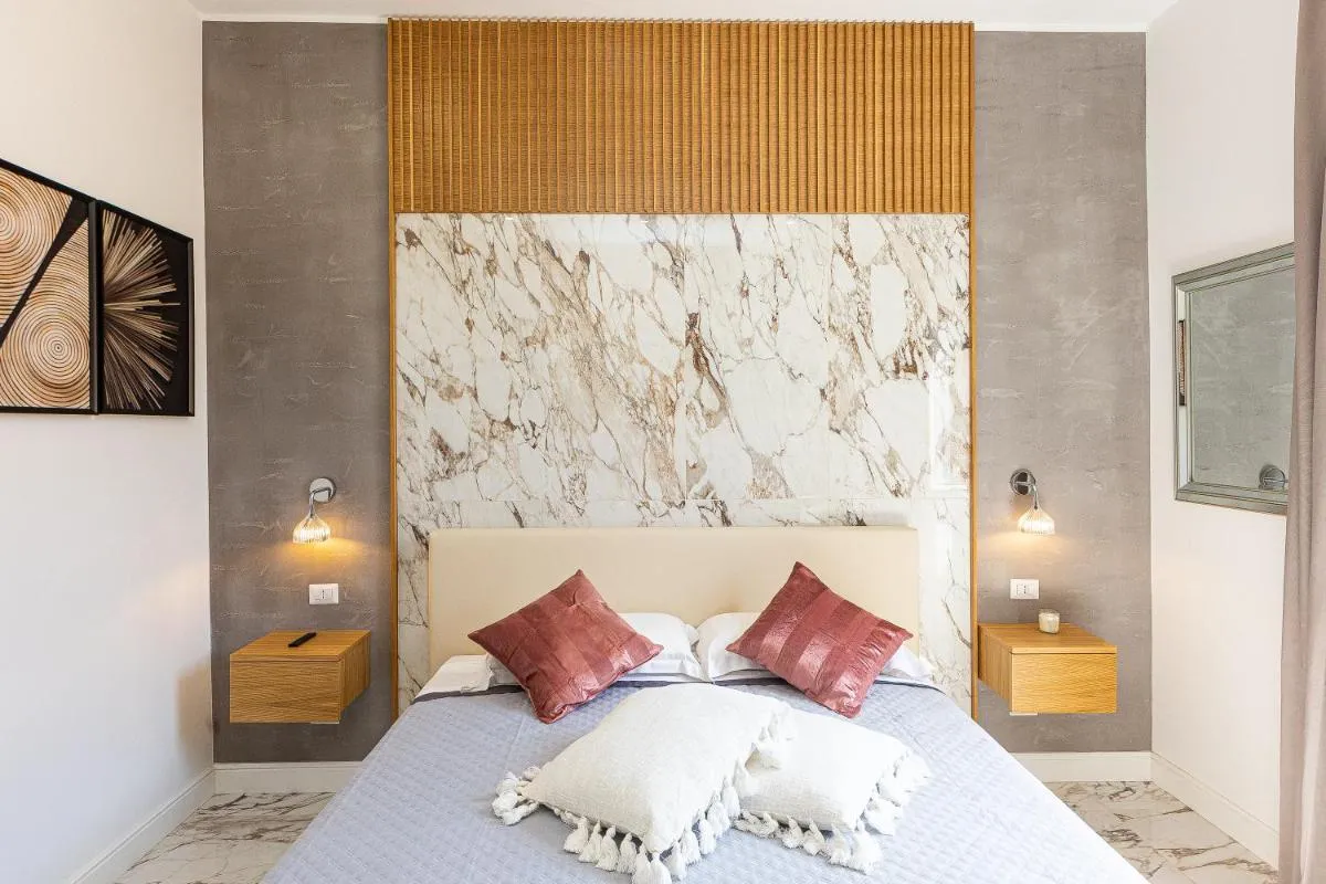Image 1 of KOSMO ROME Luxury