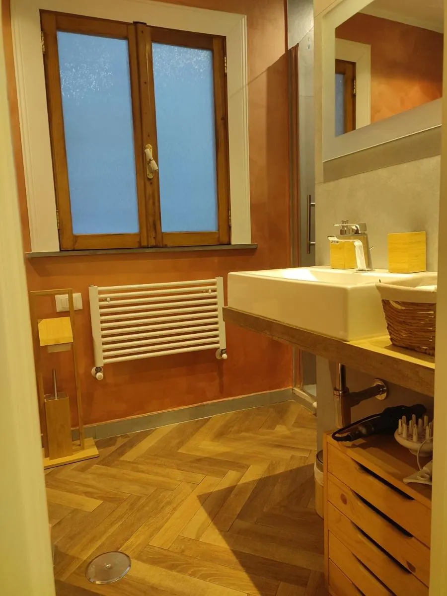 Image 4 of La Fenice MONTI