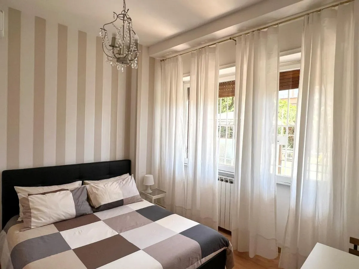 Image 1 of La Petite Sissi Vaticano Roma Apartment