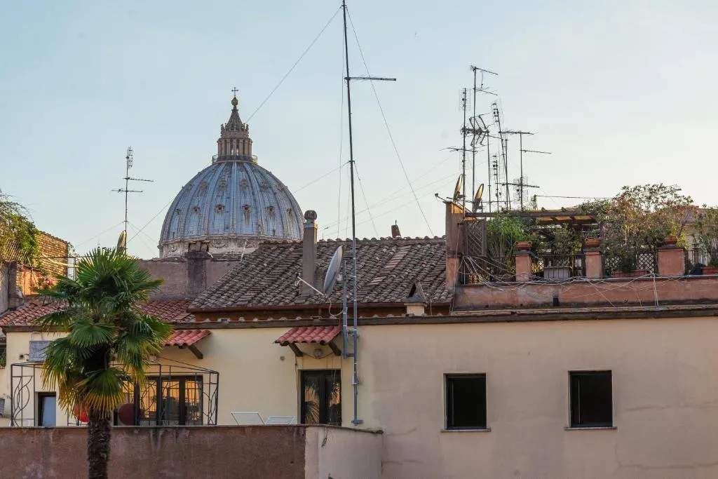 Image of La Porta Rossa di Borgo – Vatican Luxury Suite