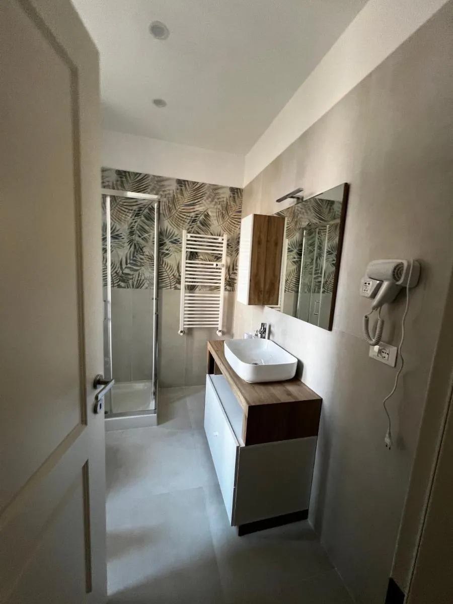 Image 6 of Love4Rome Guest House