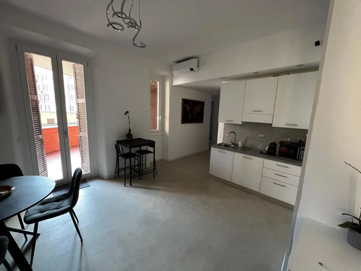 Image 1 of Love4Rome Guest House