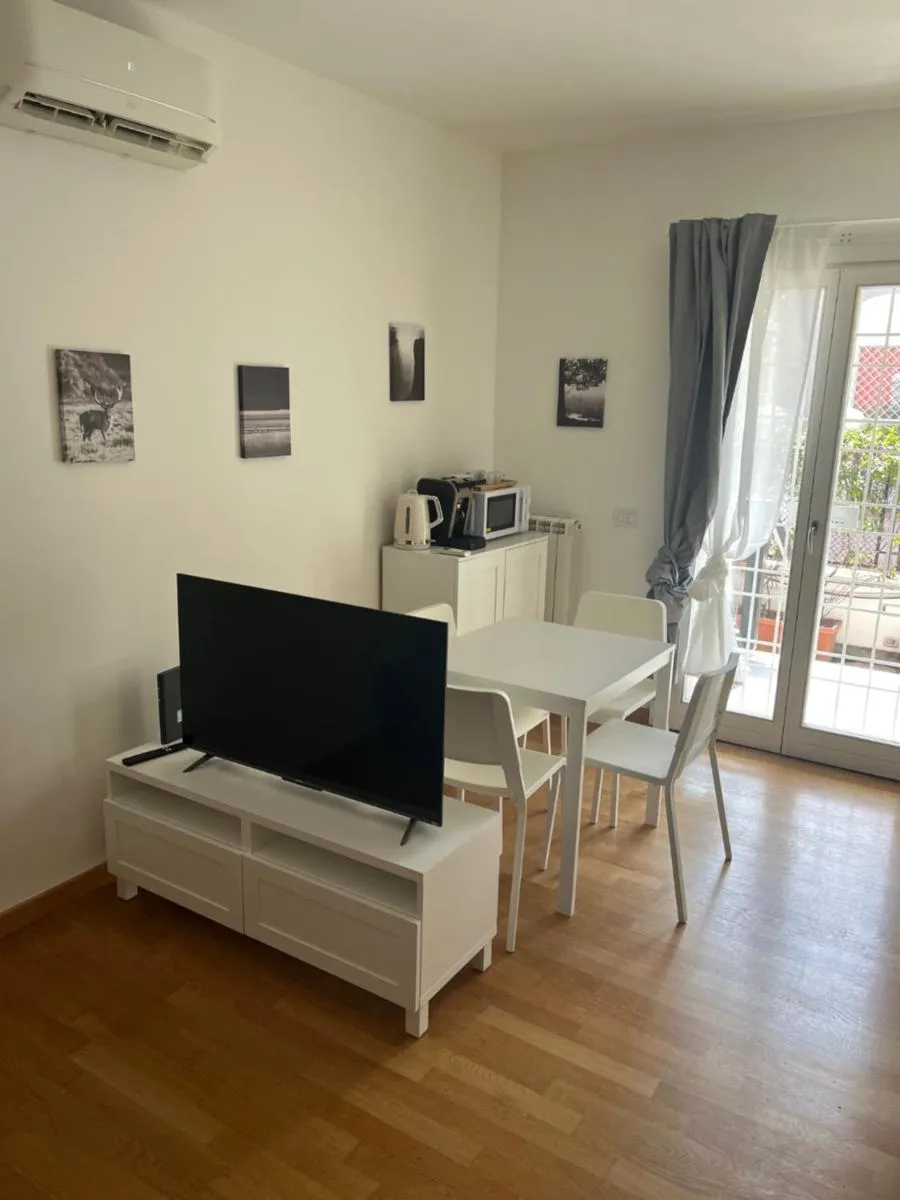 Image 4 of LoveRhome Apartment 3