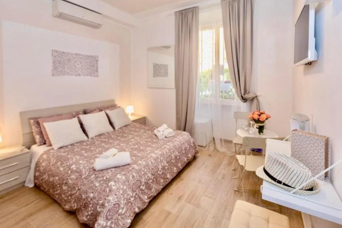 Image 2 of Lovely Nights Rome – Luxury rooms