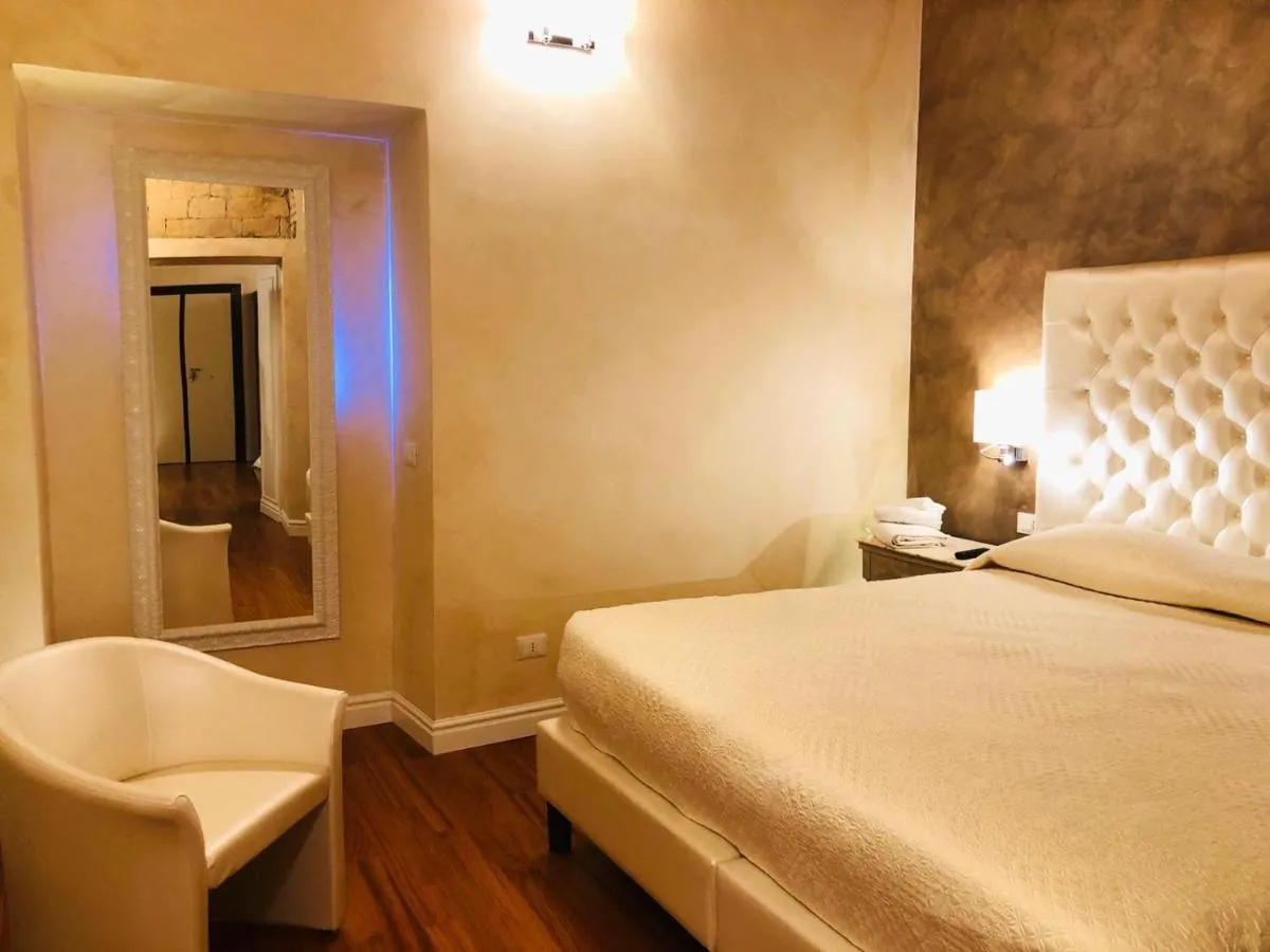 Image 1 of Luxury Apartment Frattina 34 Anelli
