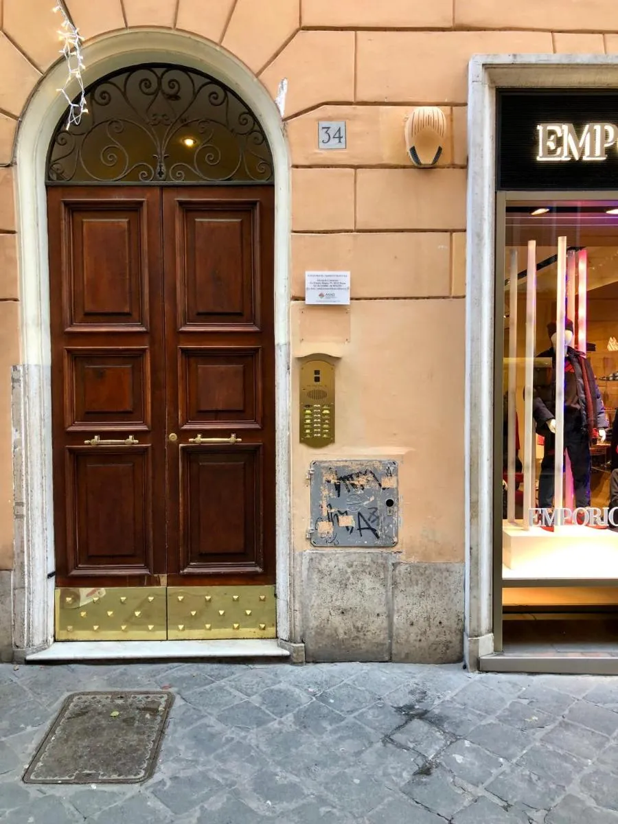 Image 6 of Luxury Apartment Frattina 34 Anelli
