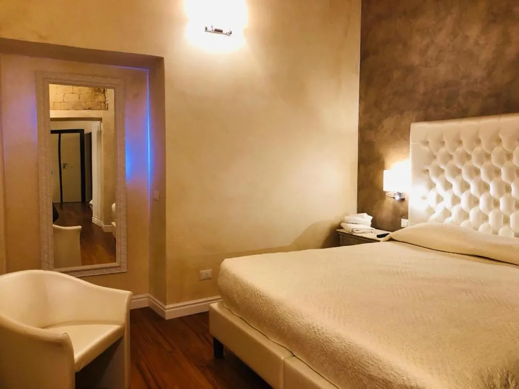 Image of Luxury Apartment Frattina 34 Anelli
