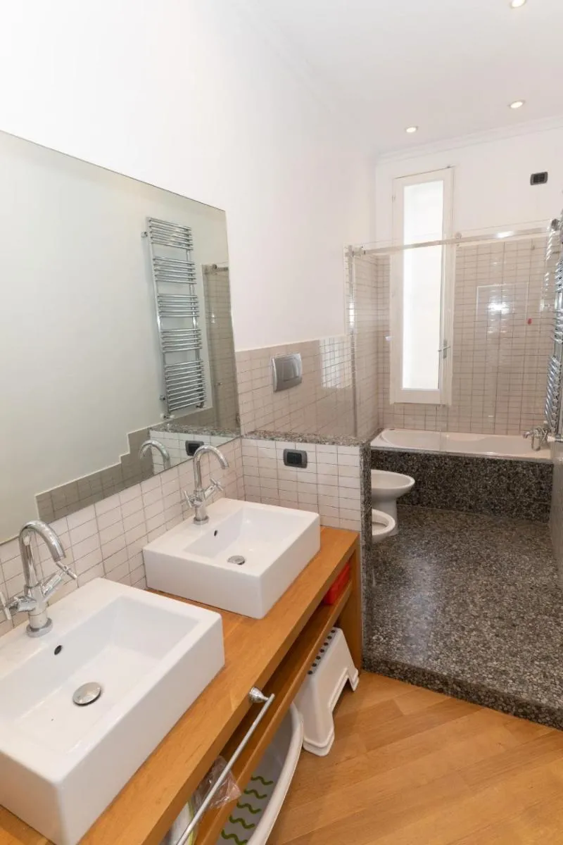 Image 3 of Luxury Laura Vatican Apartment ROMA CENTRO