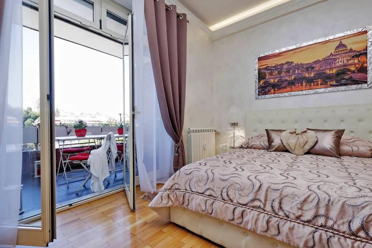 Image 1 of Luxury Rome Guest House