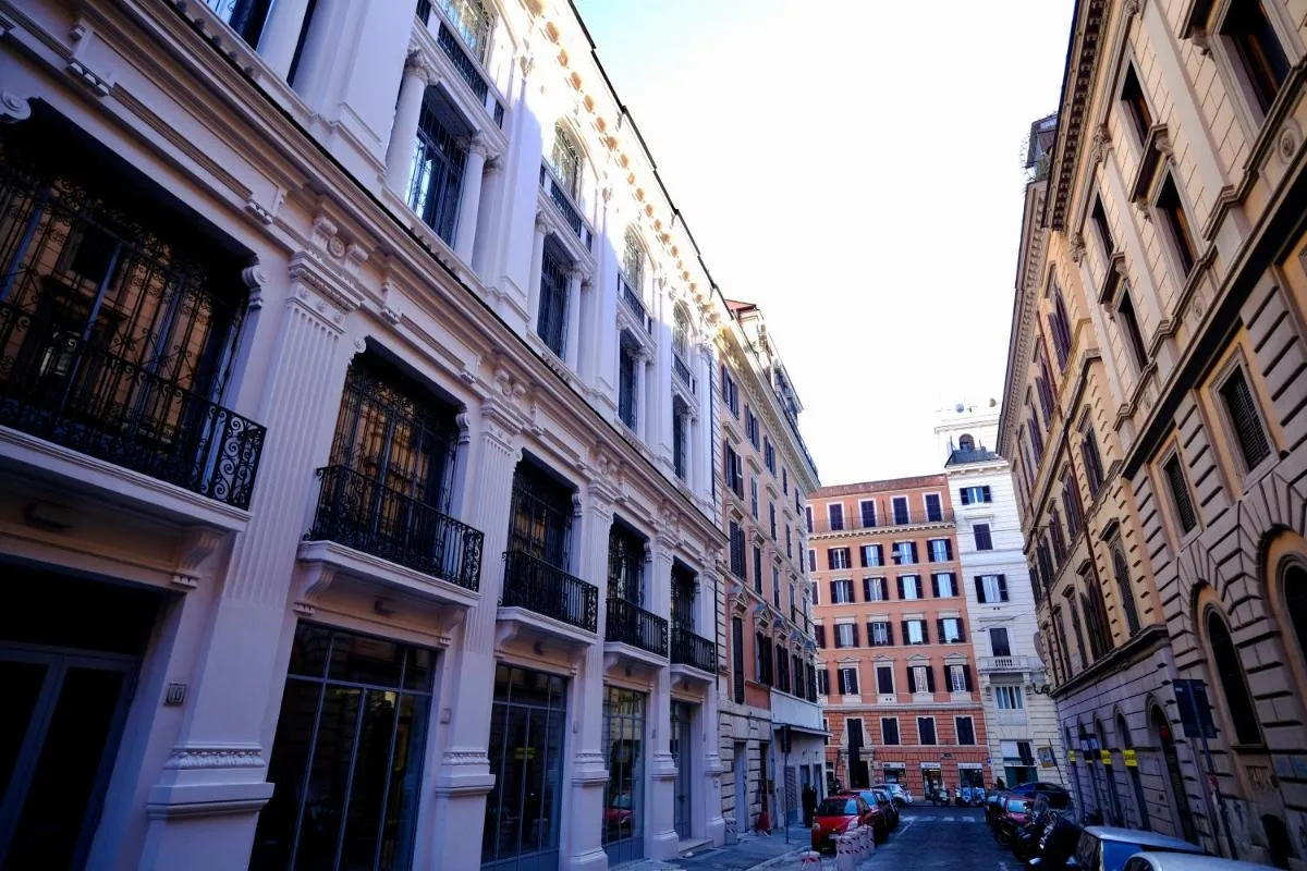 Image 5 of Maison Almo