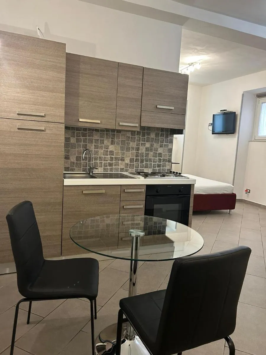 Image 3 of Maison Latina