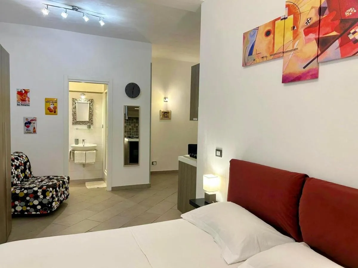 Image 2 of Maison Latina
