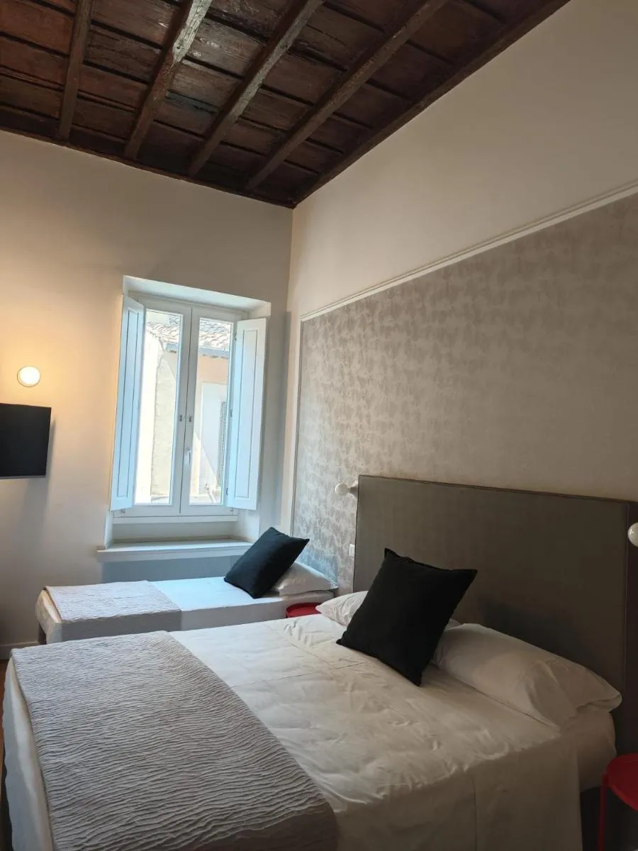 Image 6 of Maison Romana Trastevere Suites