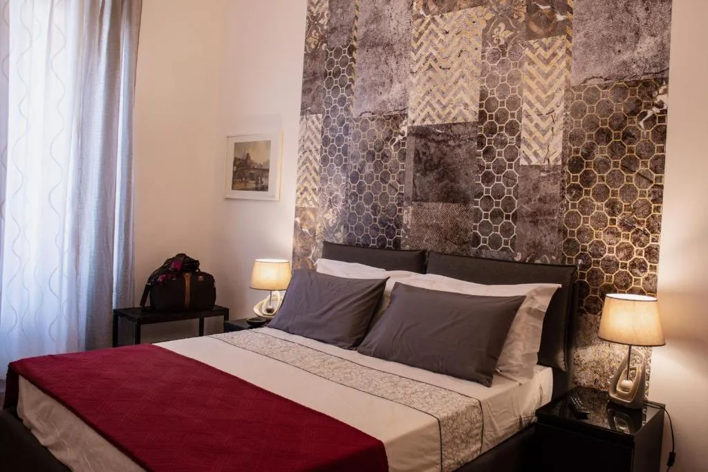 Image of Monticello apartment via Cavour