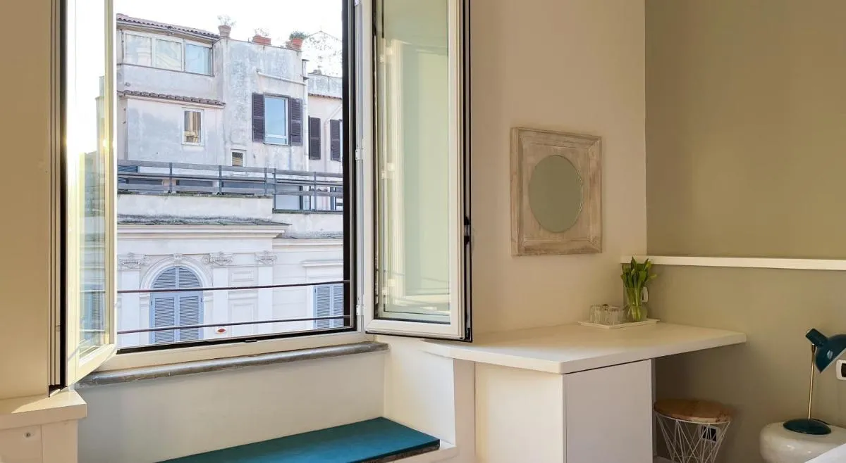 Image 2 of NTB Roma