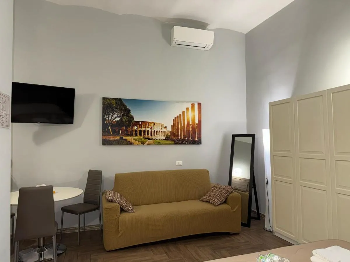 Image 2 of Napoleone Suite