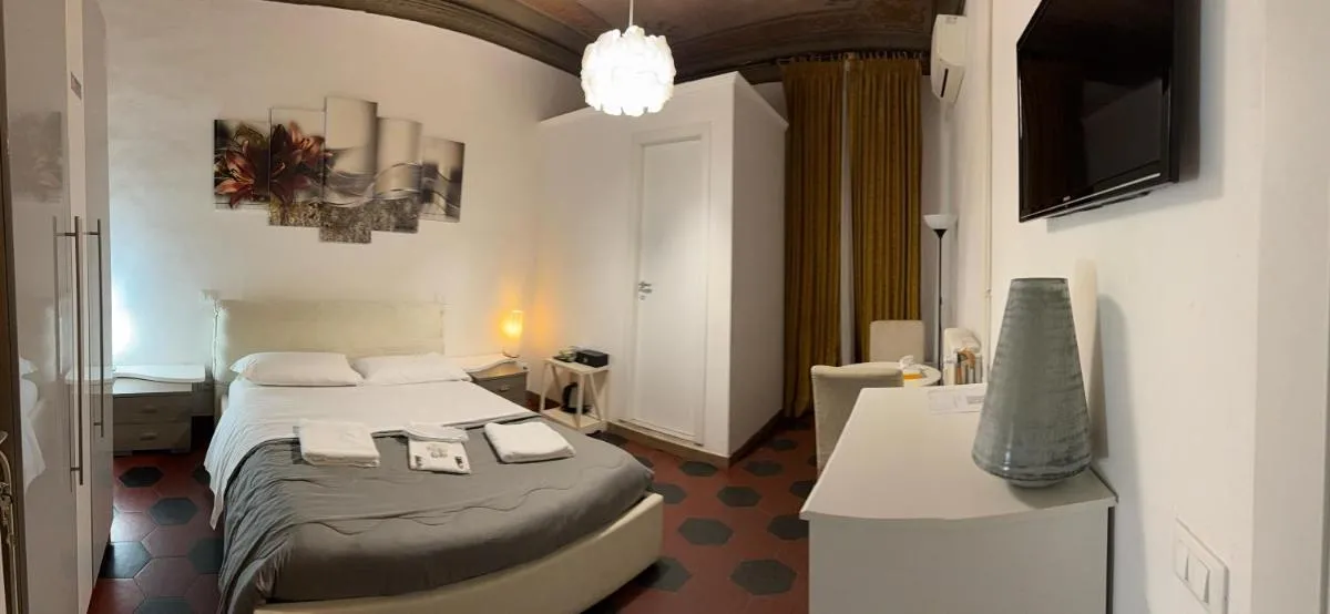 Image 5 of Napoleone Suite