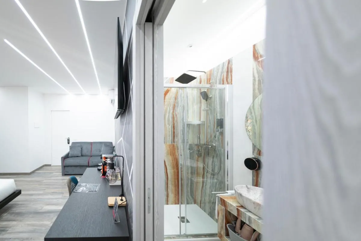 Image 2 of New Luxury Rooms