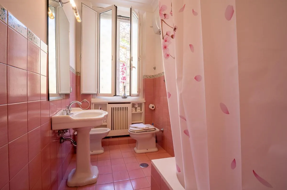 Image 2 of Ninetyone via sistina apartment Spanish Steps