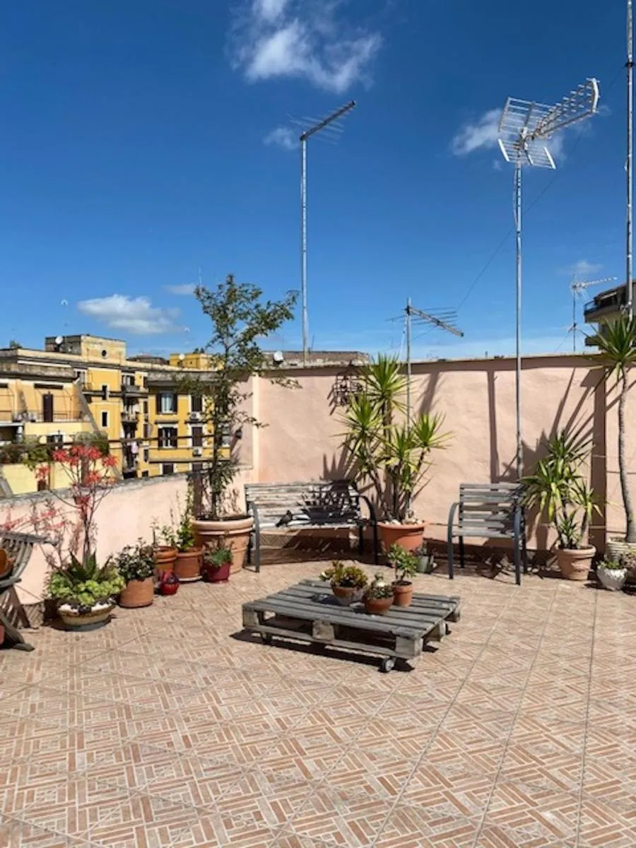 Image 5 of Panoramic Castle Apt Trastevere
