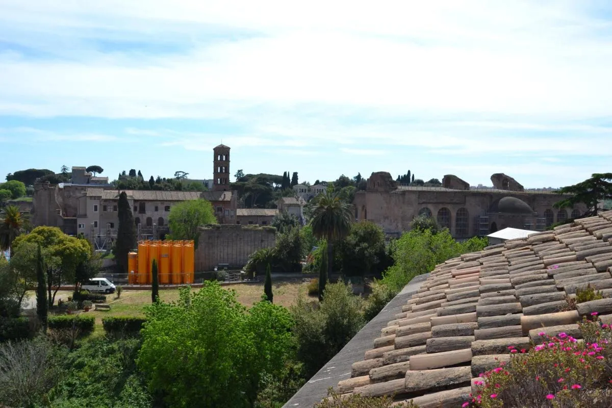 Image 4 of Penthouse Cardello Colosseum