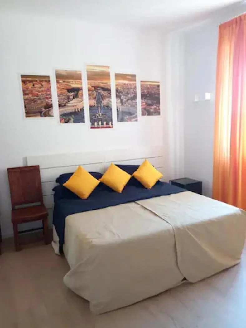 Image 6 of Piazza San Pietro Suite