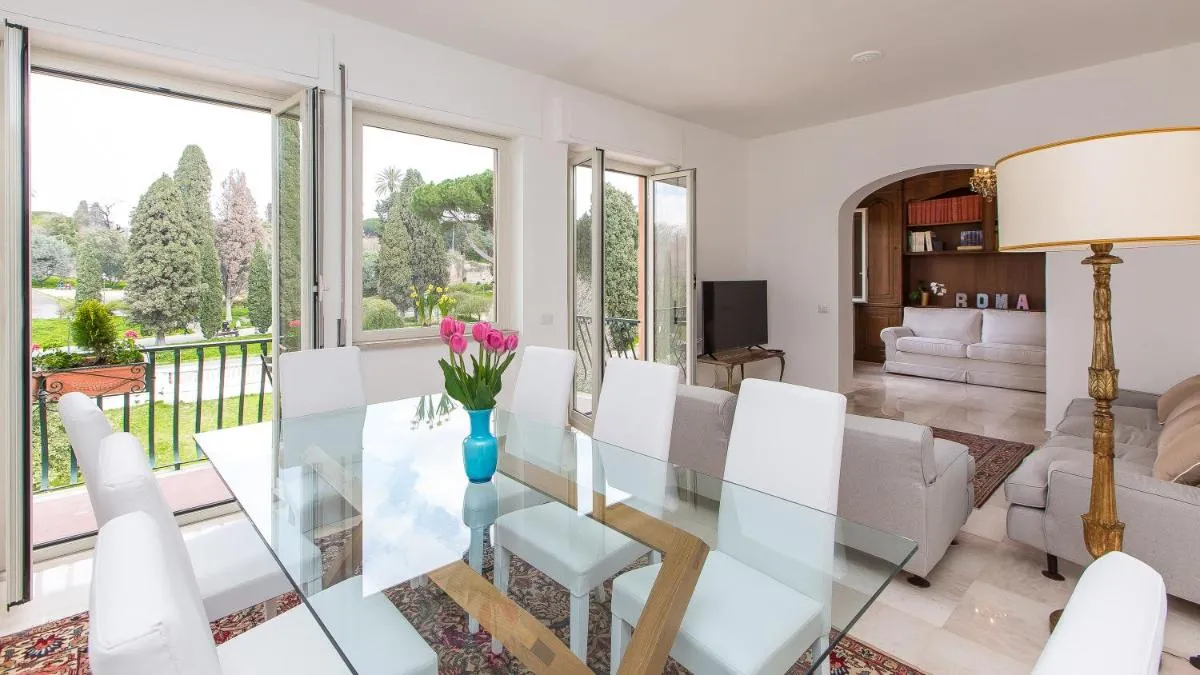 Image 2 of Rental in Rome Colosseo View Luxury