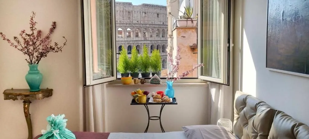 Image of Rental in Rome Colosseo View Luxury
