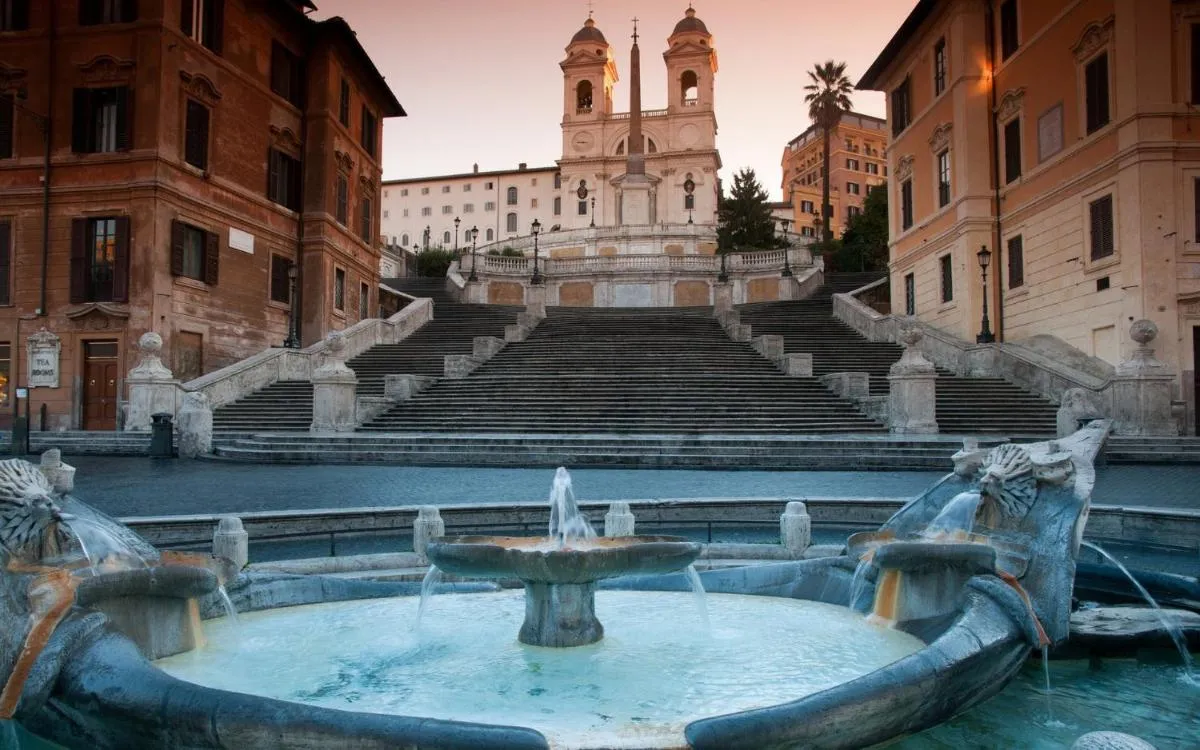 Image 4 of RomEnjoy Colosseo