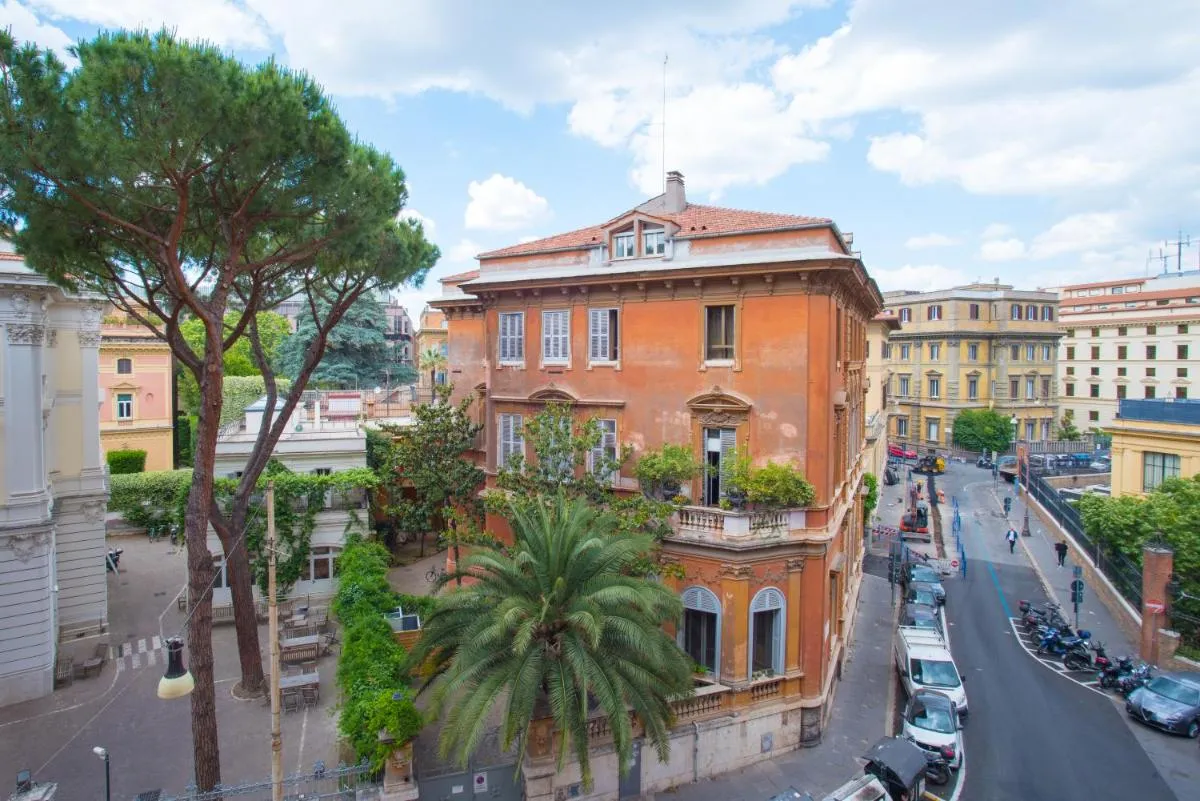 Image 5 of Roma 2B