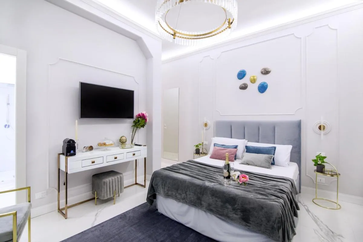 Image 4 of Roma Deluxe Apartments