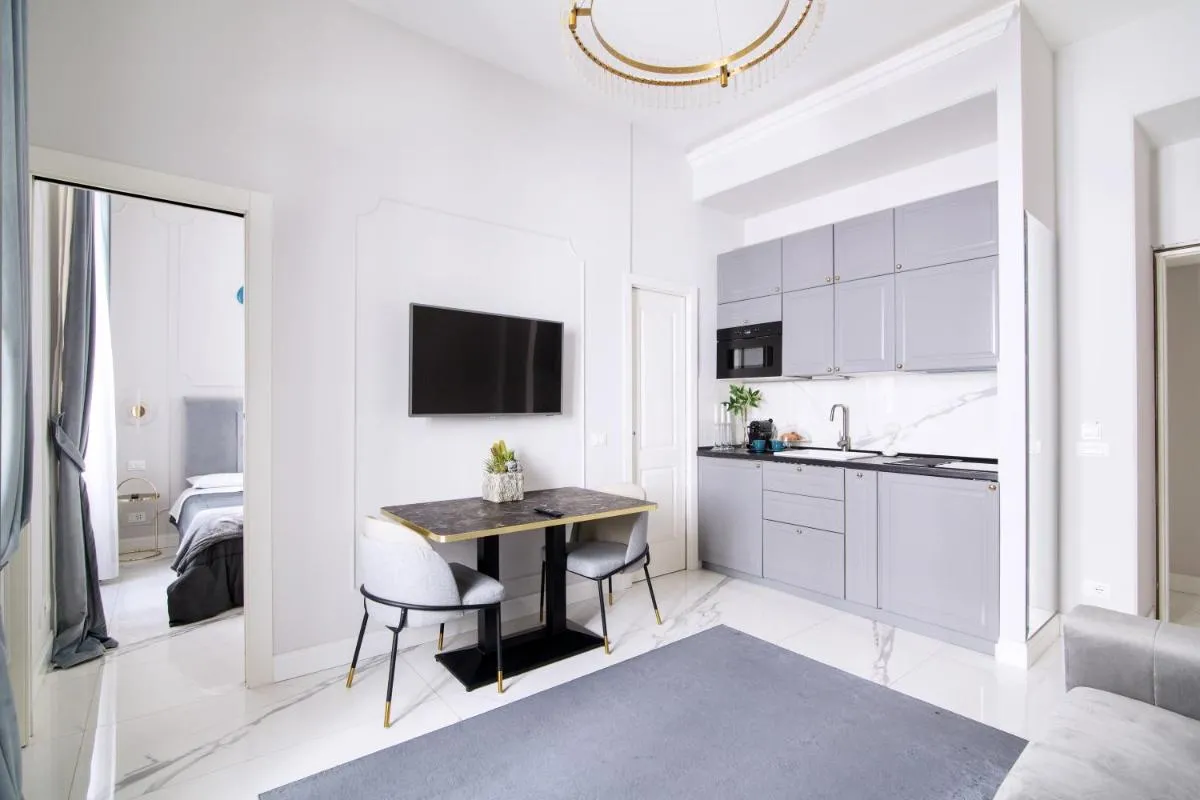 Image 3 of Roma Deluxe Apartments