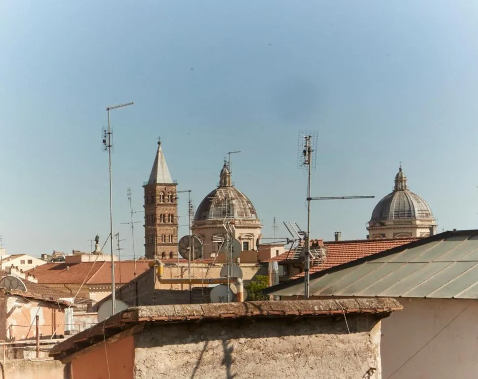 Image of Roma Stazione Termini 300 mq appartamento con vista e idromassaggio