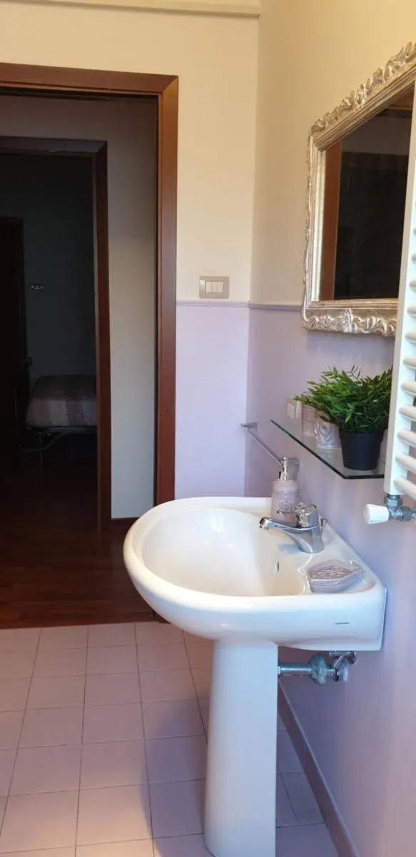 Image 2 of Saint Peter Vatican City Large Apartment Barbara casa vacanza